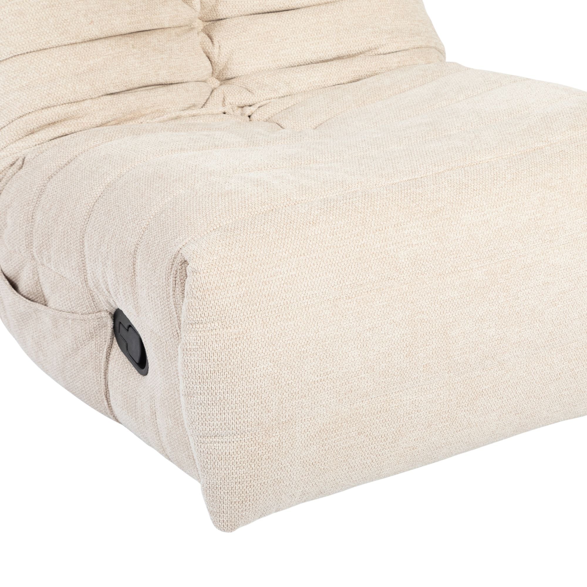 Relaxfauteuil Zen van Starfurn in beige stof, zijaanzicht met zicht op de zwarte hendel