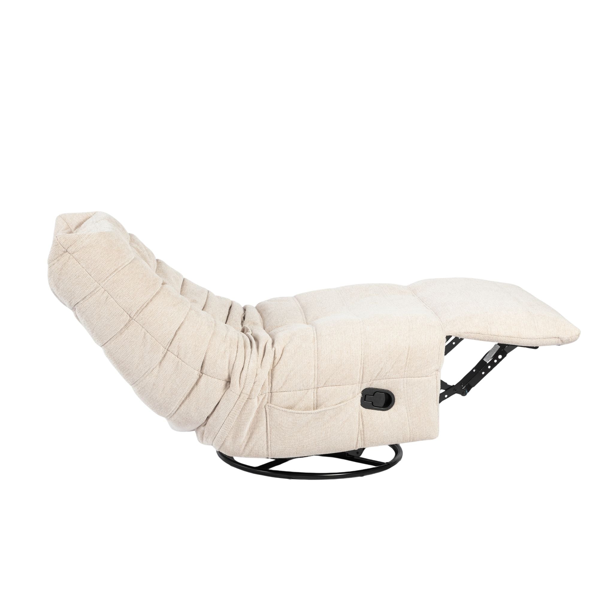 Relaxfauteuil Zen van Starfurn in beige met de voetsteun omhoog in relaxstand