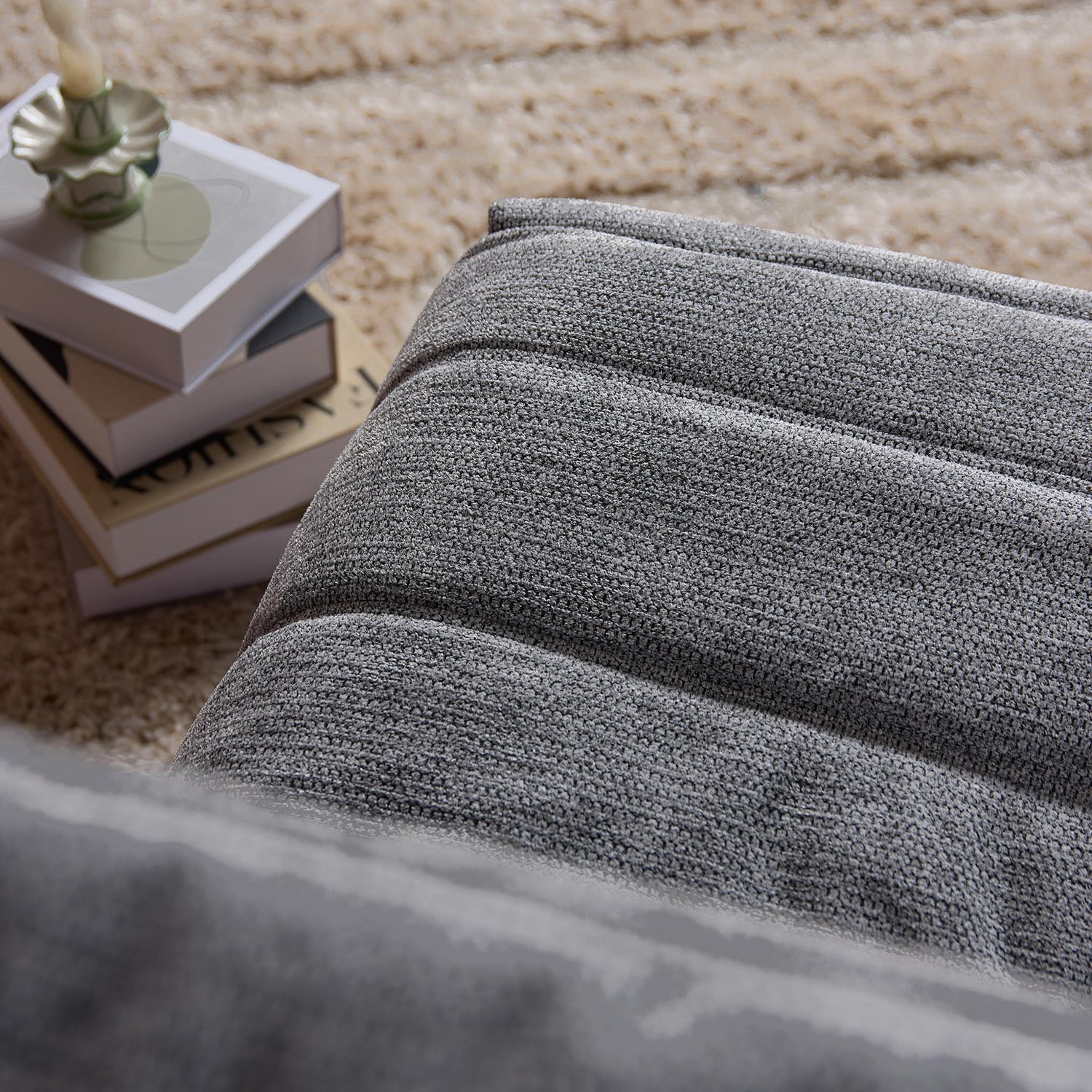 Relaxfauteuil Zen van Starfurn in grijze stof, volledig beeld in relaxstand