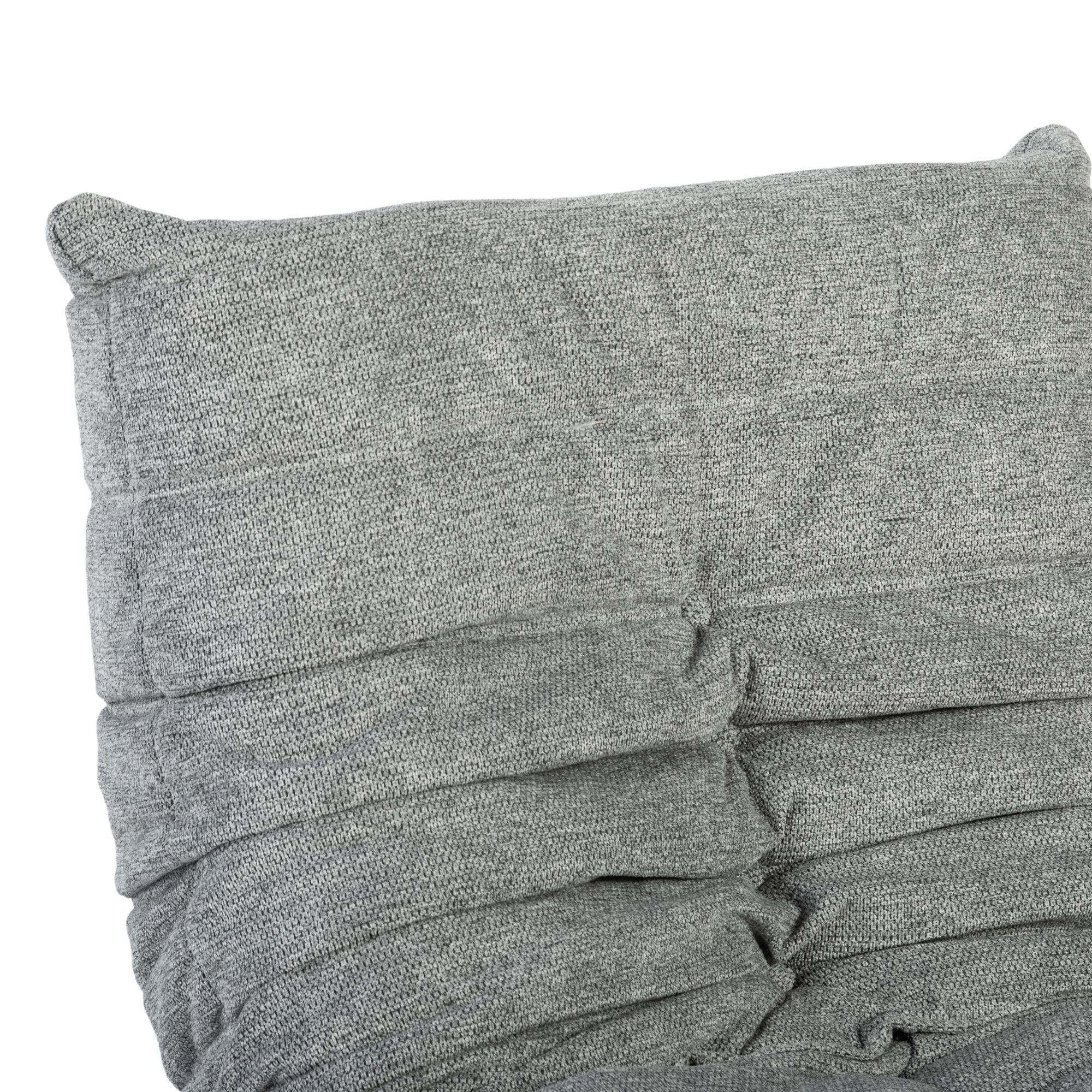 Relaxfauteuil Zen van Starfurn in grijs met de voetsteun omhoog in relaxstand