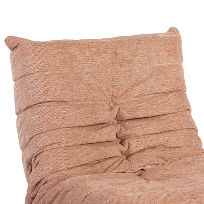 Relaxfauteuil Zen van Starfurn in roze, detail van de geplooide bekleding