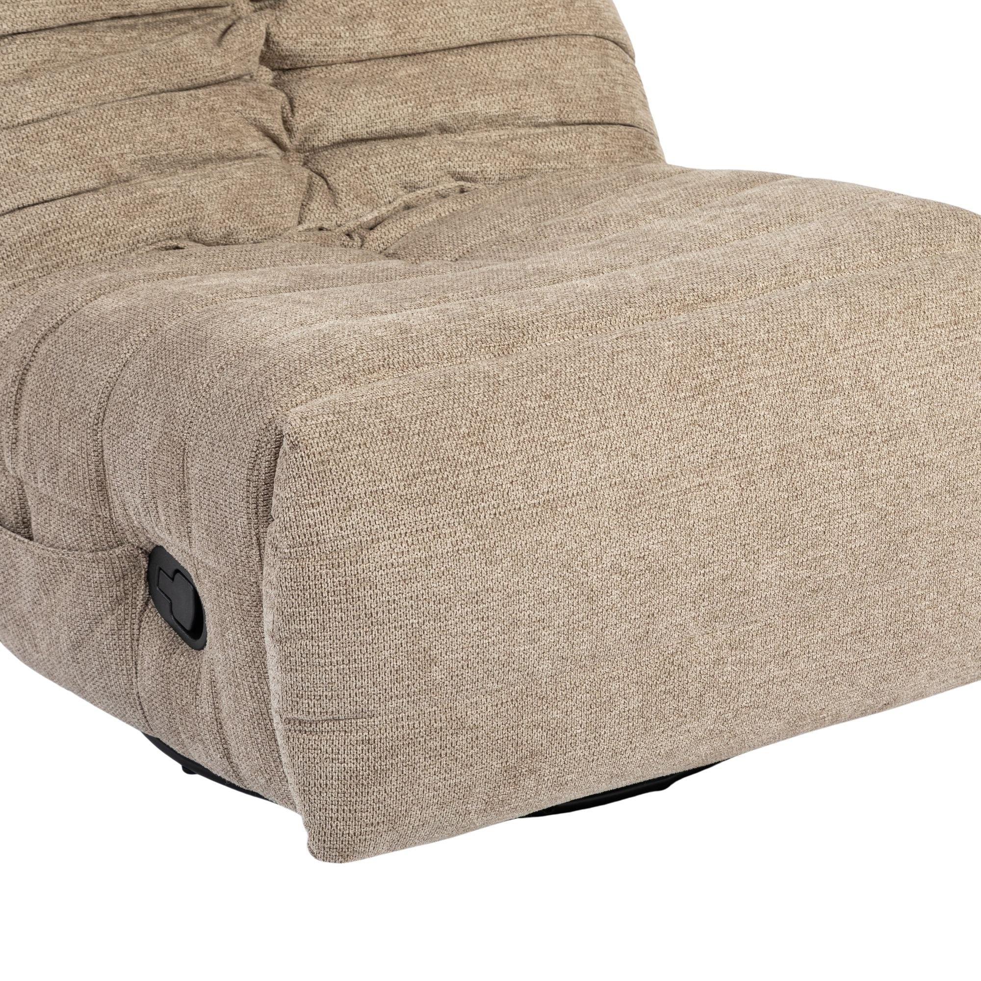 Relaxfauteuil Zen van Starfurn in taupe stof, achteraanzicht met hoge rugleuning