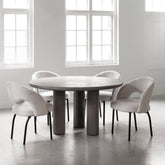 Eettafel Clio Dusk Ø140cm met dikke poten sfeerbeeld
