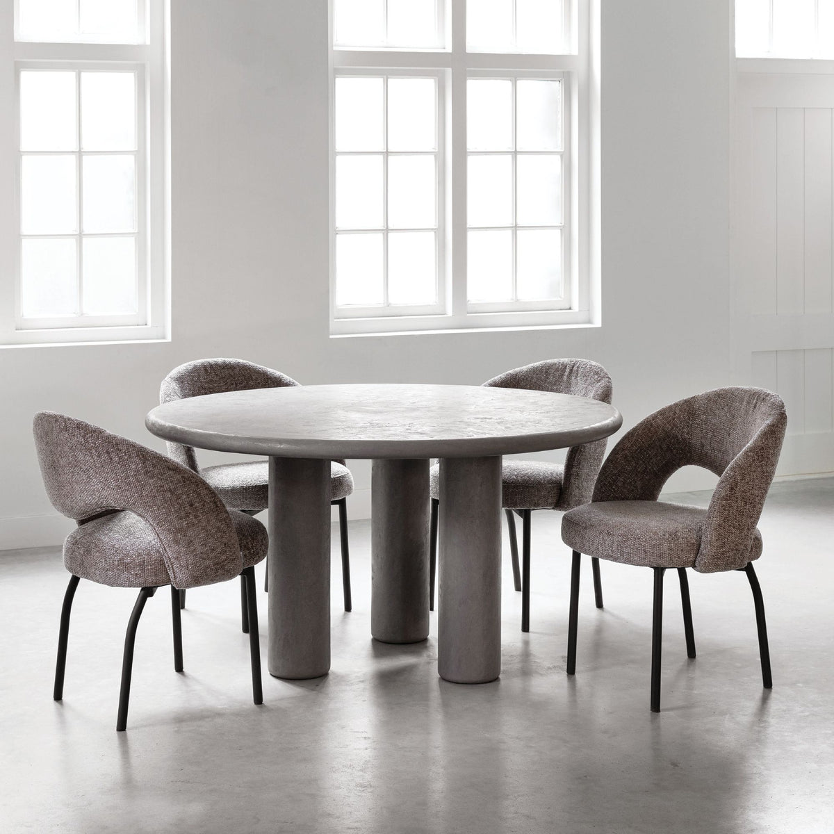 Mortex eettafel Clio Dusk gedekt met servies DTP Home
