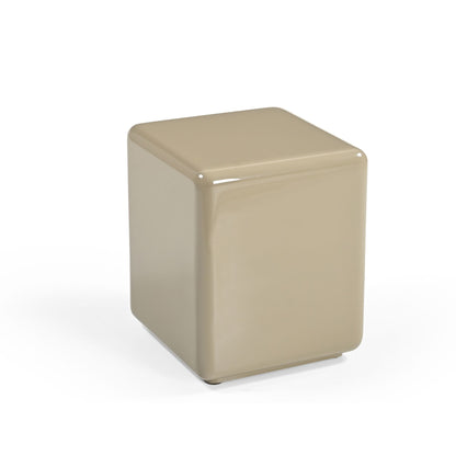Salontafel Elias Beige 30cm van Starfurn in een woonkamer naast een fauteuil