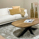 Salontafel Jesper Pecan 120cm in een woonkamer