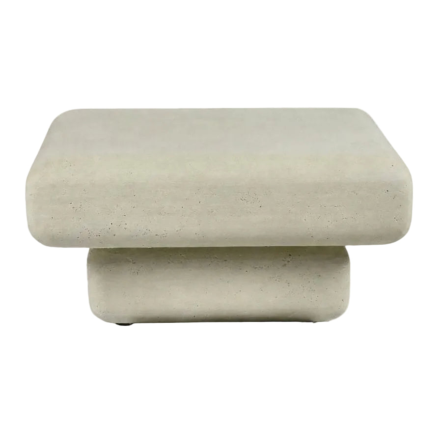 Salontafel Makura Vezelcement Gebroken Wit van Pomax, tweede aanzicht dat de vorm en het vezelcement toont