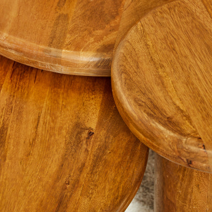 Salontafel Maya van Starfurn, het middelste tafeltje met een diameter van 60 cm