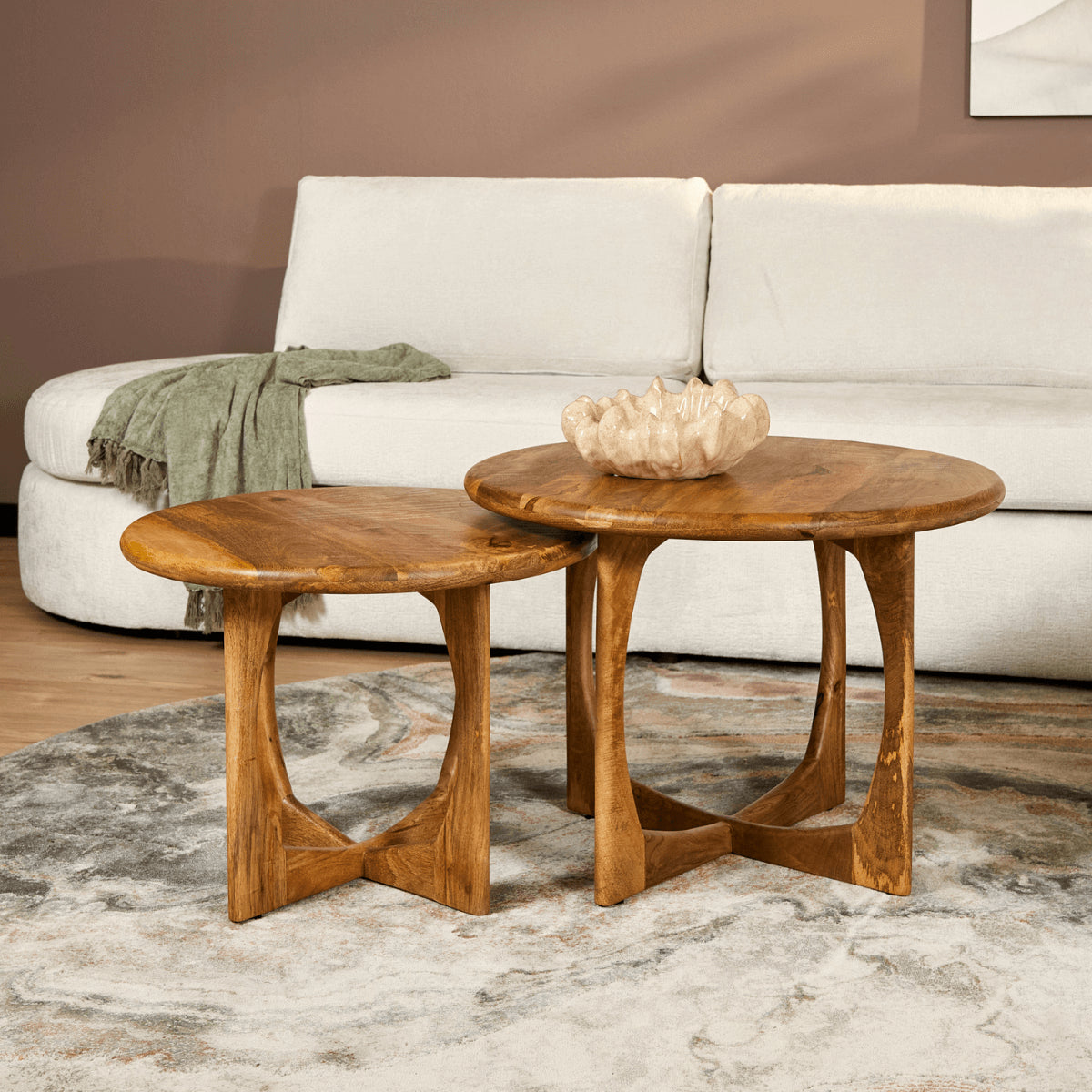 Salontafel Milou van Starfurn met rond naturel blad van mangohout, doorsnede 70cm
