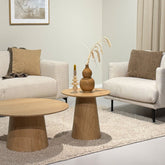Salontafel Novero naturel Ø80cm in een woonkamer
