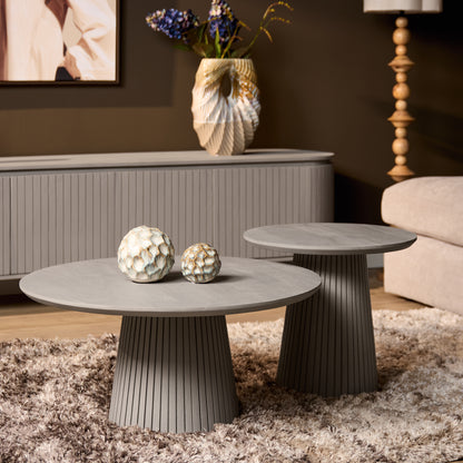 Ronde salontafel Solana van Starfurn, laag model van 38 cm hoog in warme taupe tint