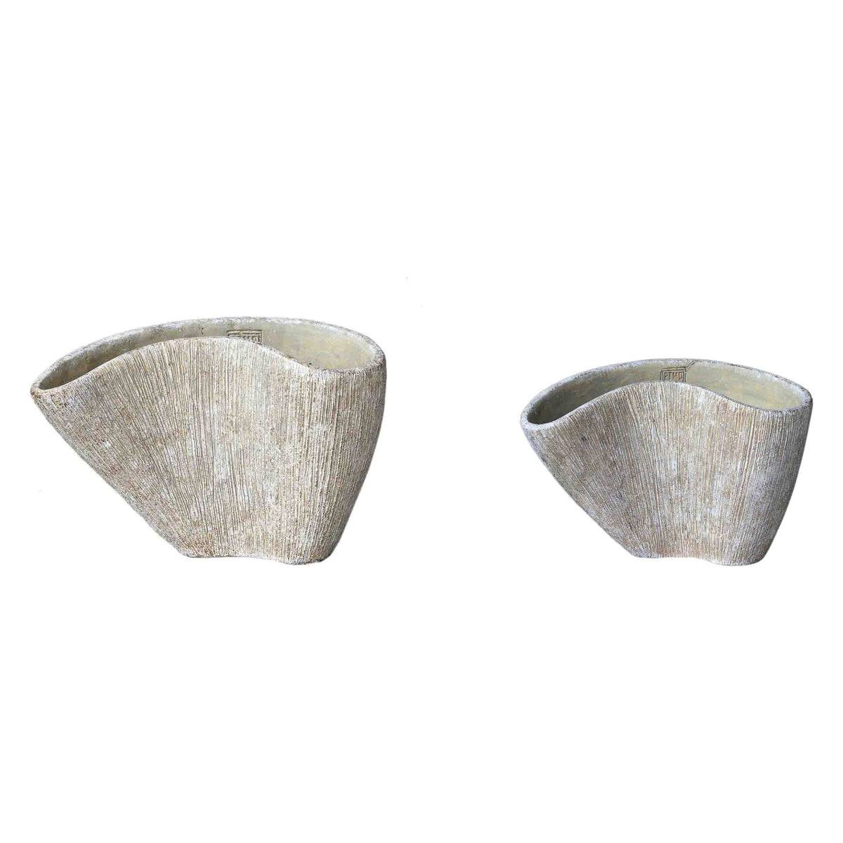 Set Van 2 Destri Vazen Crème Cement van PTMD, de complete set met beide vazen naast elkaar op witte achtergrond