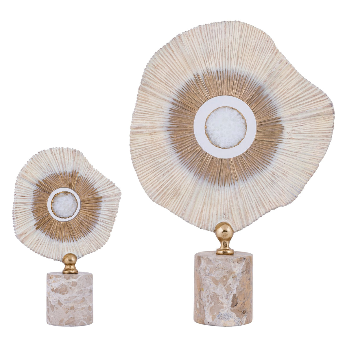 Set Van 2 Rella Beelden Beige Marmer van PTMD, beide beelden naast elkaar op witte achtergrond