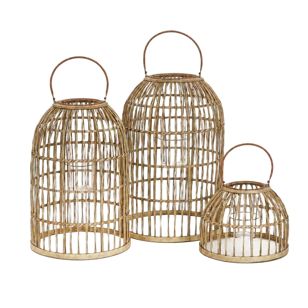 Set Van 3 Lantaarns Nordby Bamboe Naturel van Pomax, productfoto in naturel met de volledige vorm in beeld
