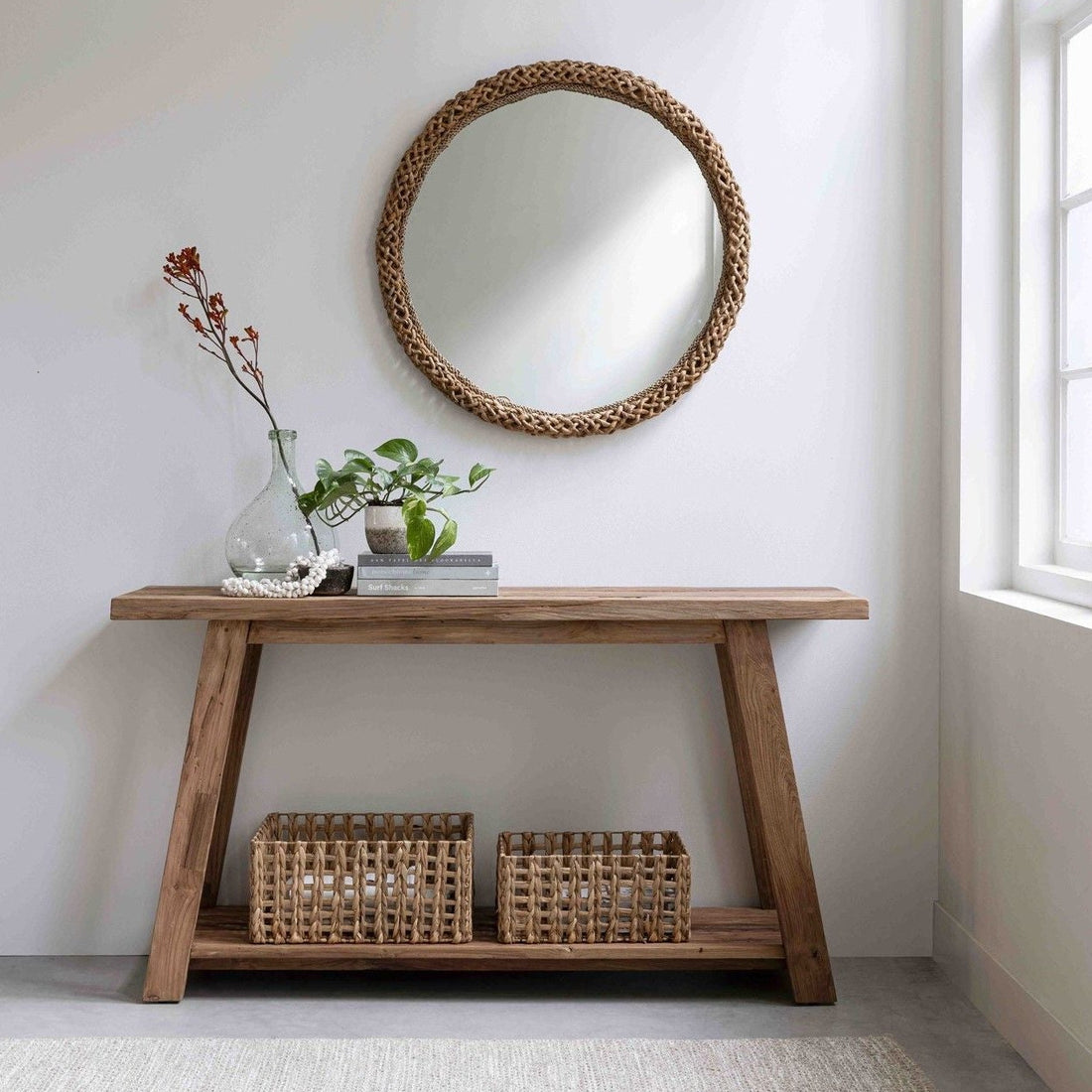 Detailfoto van Sidetable Valley van MUST Living met zichtbare structuur van het materiaal