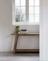 Extra aanzicht van Sidetable Valley van MUST Living op een lichte achtergrond