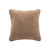 Sierkussen van J-Line in taupe fluweelachtige stof, vierkant kussen van 50 bij 50 cm met bies langs de rand