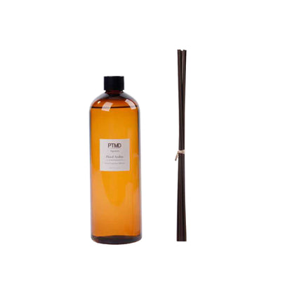 Signature Navulling Floral Arabia 500ml van PTMD, navulfles voor geurstokjes met geur Floral Arabia op wit