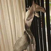 Skye Black Statue Giraffe Large PTMD - Beeld - PTMD - livinglovely.nl