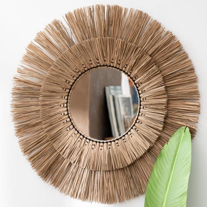 Spiegel Mendi Rond Gras Naturel Medium - Spiegel - J-Line - livinglovely.nl