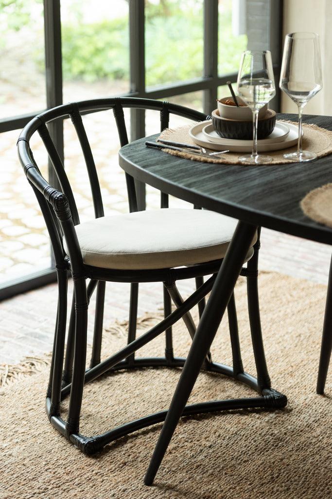 Stoel + Kussen Rotan/Textiel Zwart/Wit - Eetkamerstoel - J-Line - livinglovely.nl
