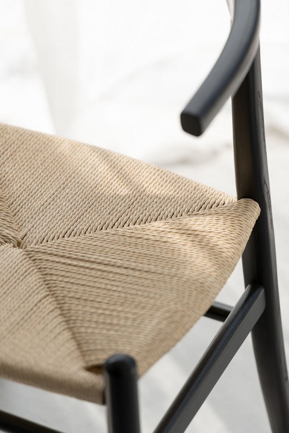 Stoel Toon Beukenhout/Touw Zwart - Eetkamerstoel - J-Line - livinglovely.nl