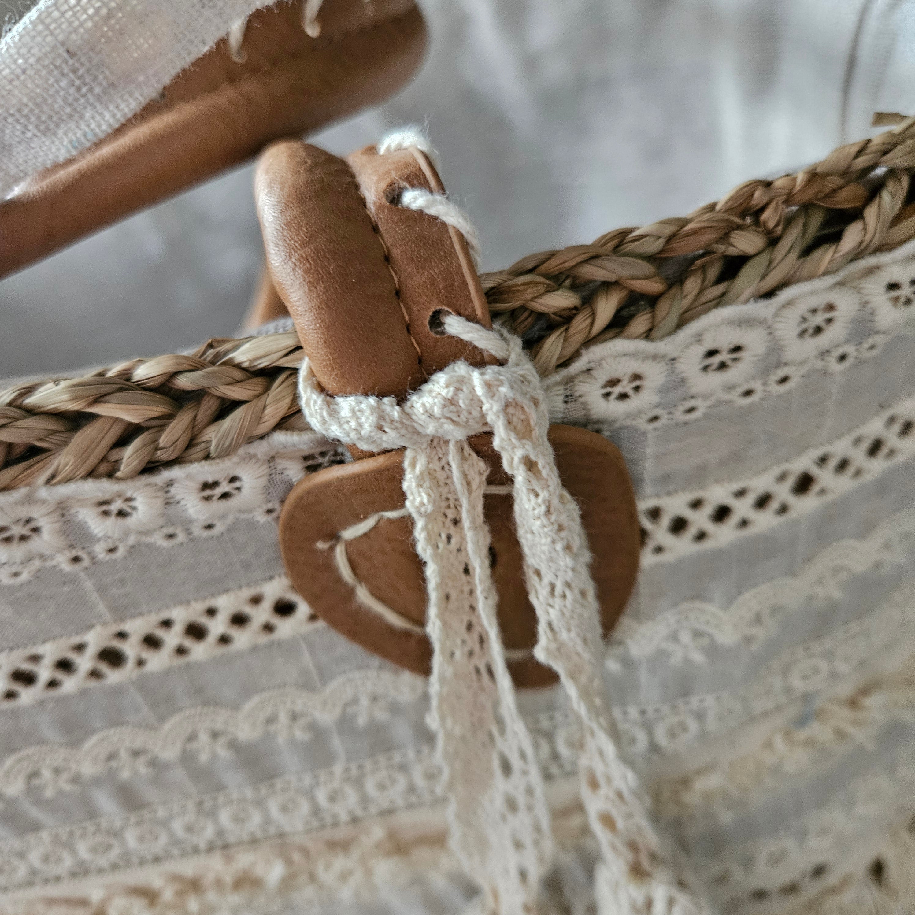 Strandtas Kant + Kwast Jute Naturel/Wit Small - Tas - J-Line - livinglovely.nl