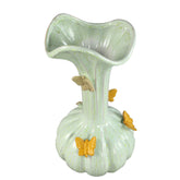 Tamarae Green Ceramic Flowy Vase With Butterfly L van PTMD, detail van de vlinder
