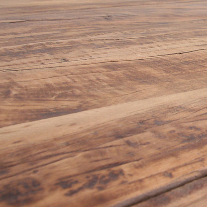 Farmwood eettafel van Raw Materials, robuust tafelblad van gerecycled teak met zichtbare nerf