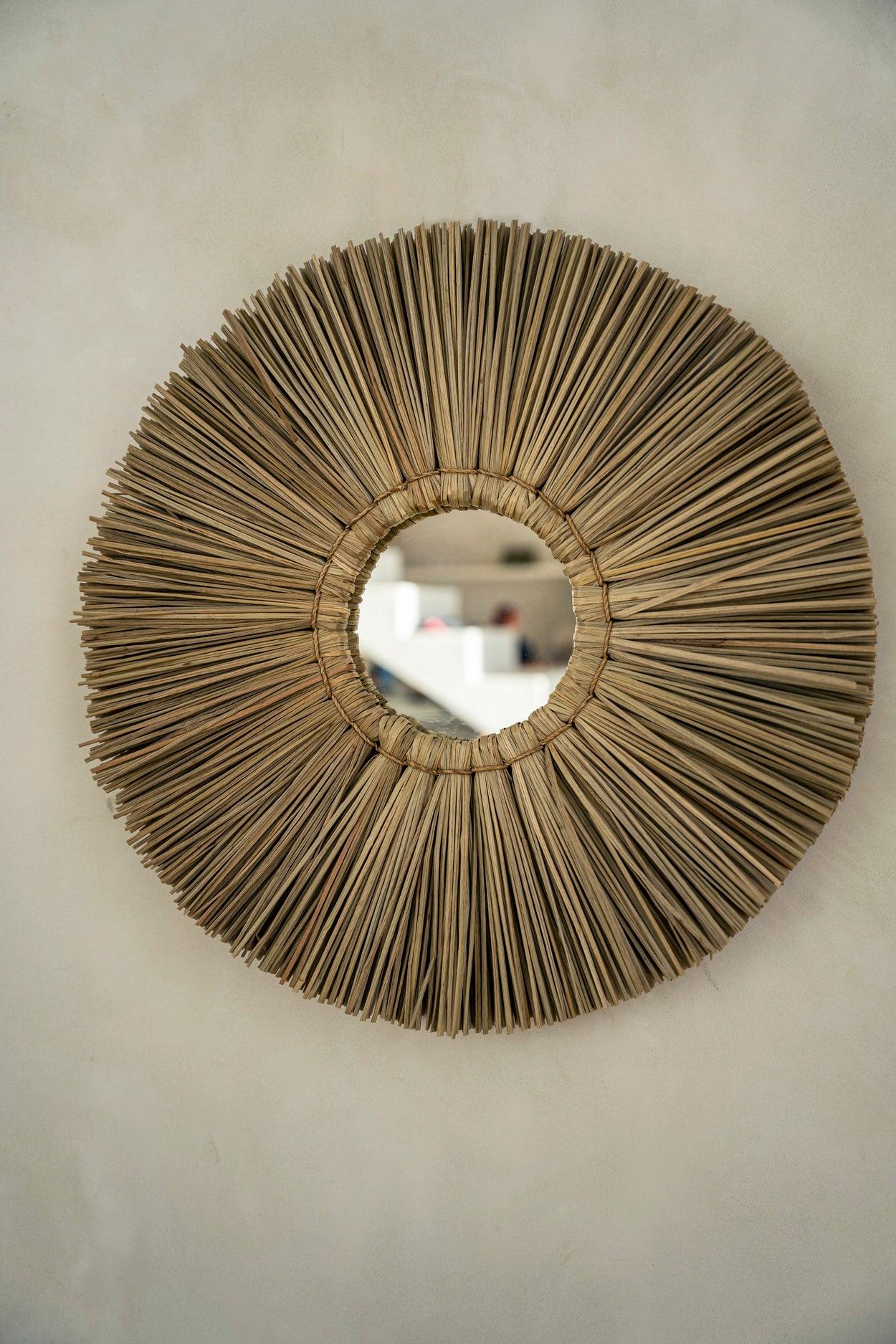 The Alang Alang Mirror Small Naturel , Spiegel , Bazar Bizar , livinglovely.nl