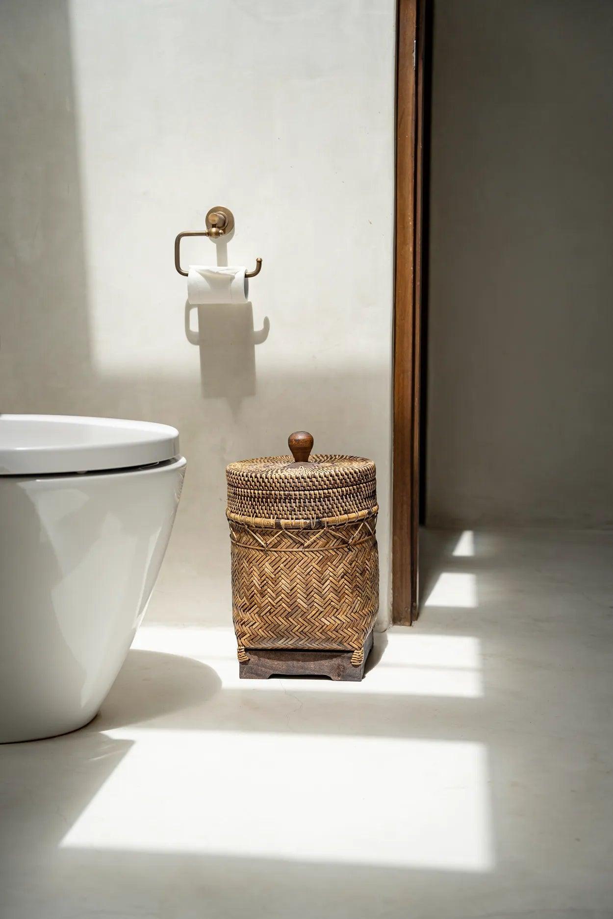 The Bathroom Bin Basket - Natural Brown , Mand , Bazar Bizar , livinglovely.nl