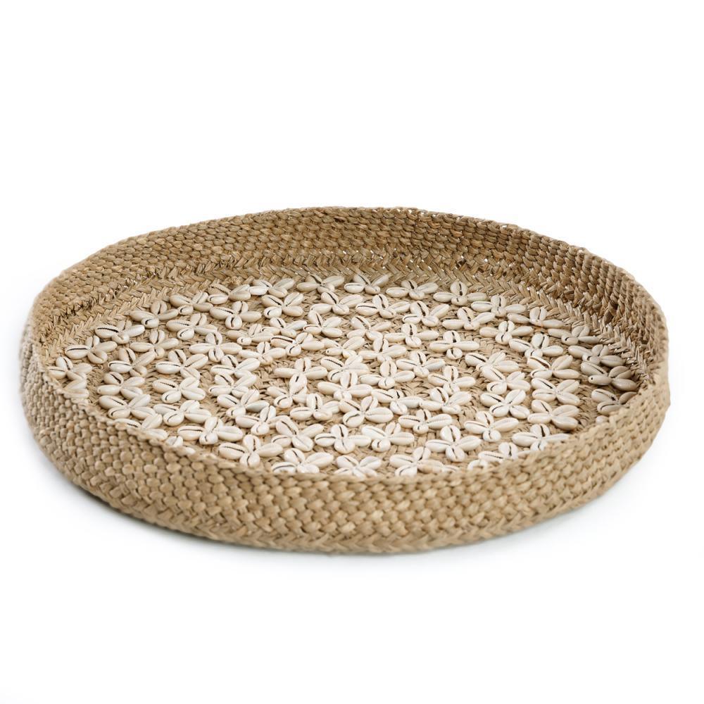 The Costa Shell Plate - Natural White - M , wanddecoratie , Bazar Bizar , livinglovely.nl