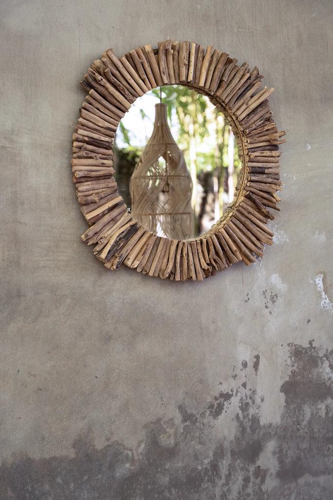 The Driftwood Halo Mirror - Natural - M , Spiegel , Bazar Bizar , livinglovely.nl