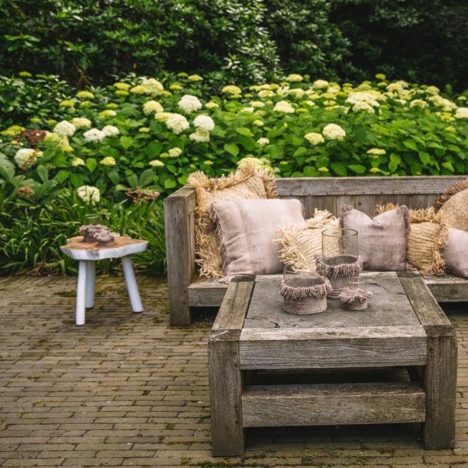 The Organic Side Table - Naturel White , Bijzettafel , Bazar Bizar , livinglovely.nl