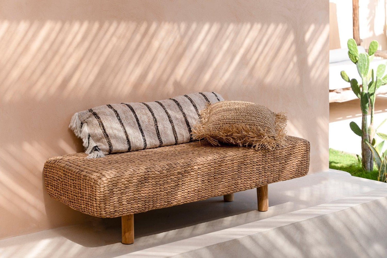 The Raffia Cushion Cover Square - Natural - 60x60 , Kussenhoes , Bazar Bizar , livinglovely.nl