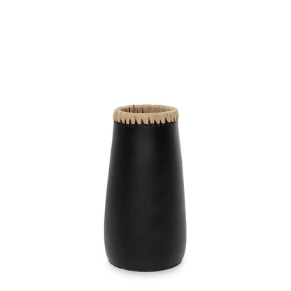 The Sneaky Vase Black Medium , Vaas , Bazar Bizar , livinglovely.nl