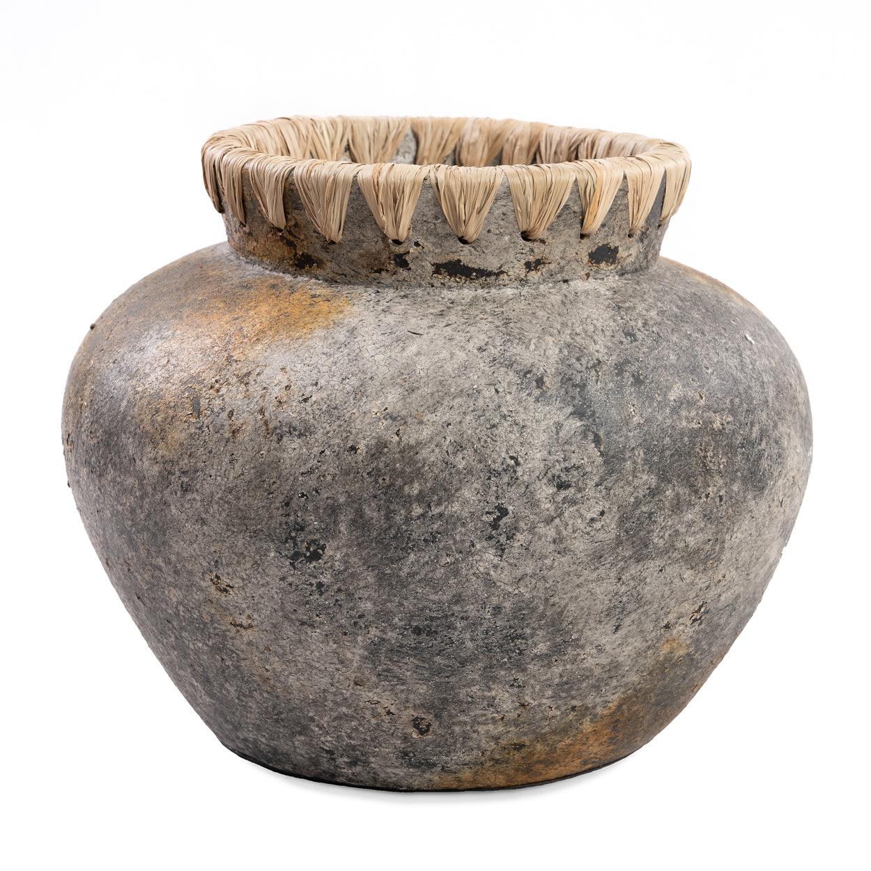 The Styly Vase Antique Grey Medium , Vaas , Bazar Bizar , livinglovely.nl