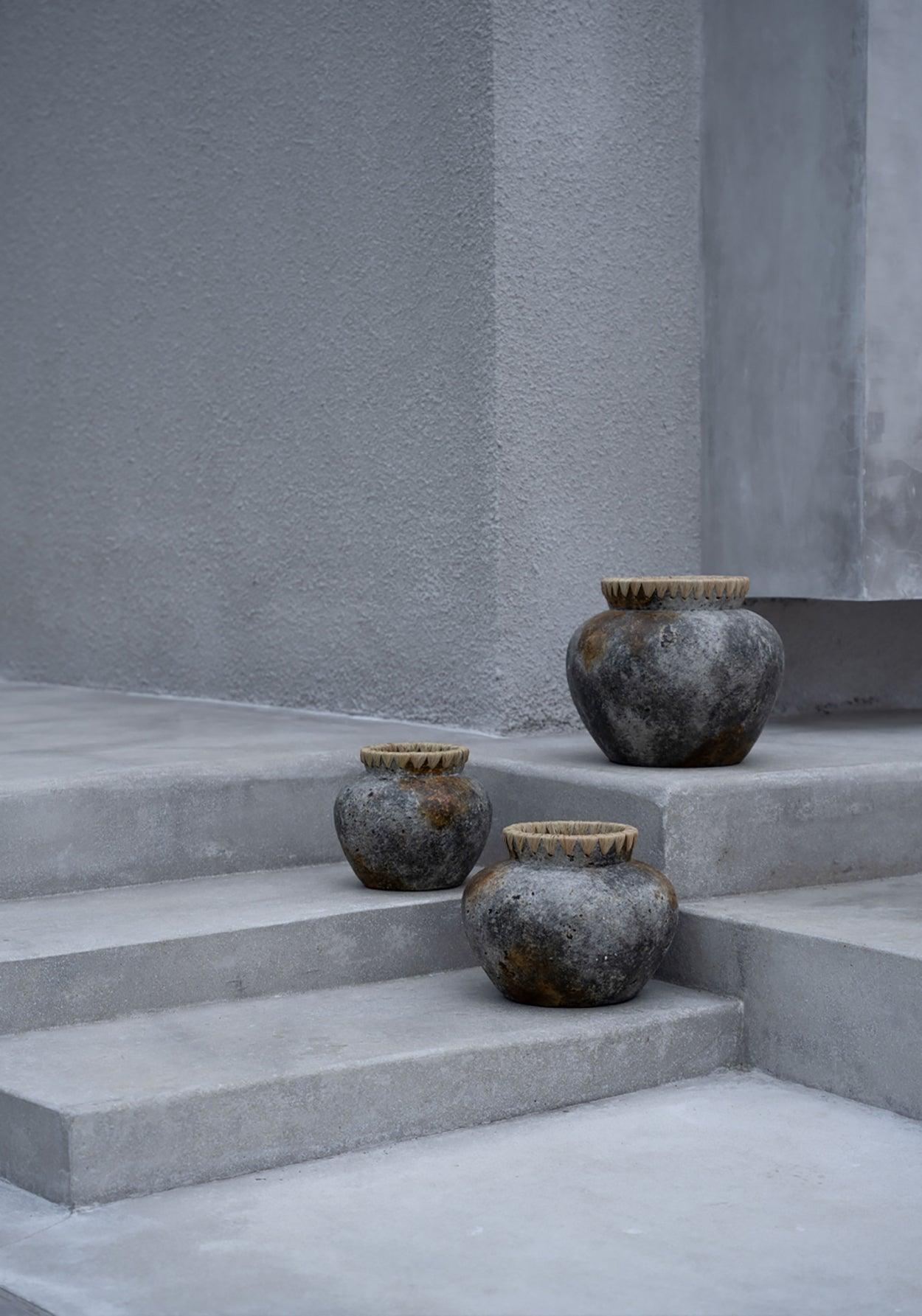 The Styly Vase Antique Grey Medium , Vaas , Bazar Bizar , livinglovely.nl