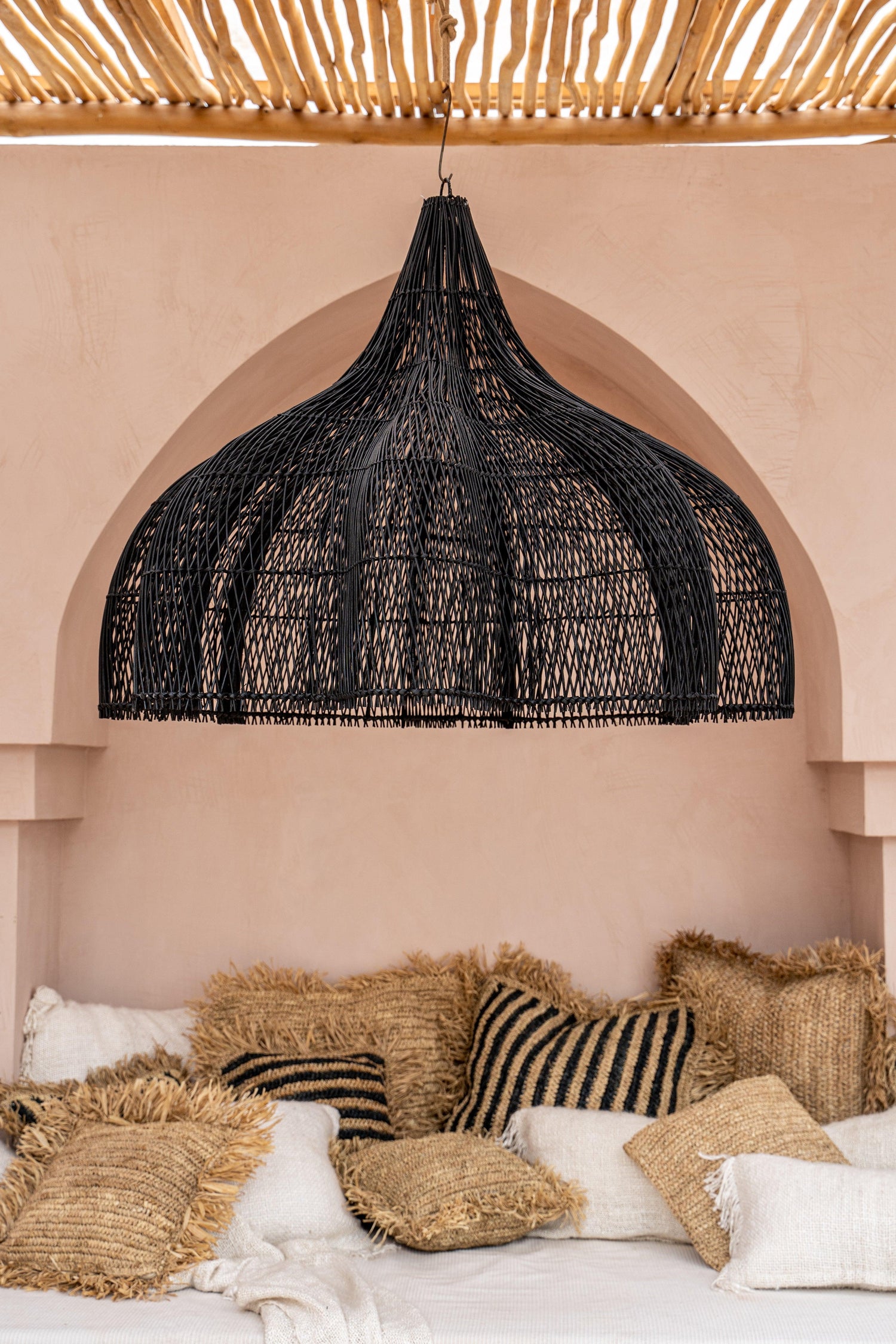 The Whipped Pendant Black XL , Hanglamp , Bazar Bizar , livinglovely.nl