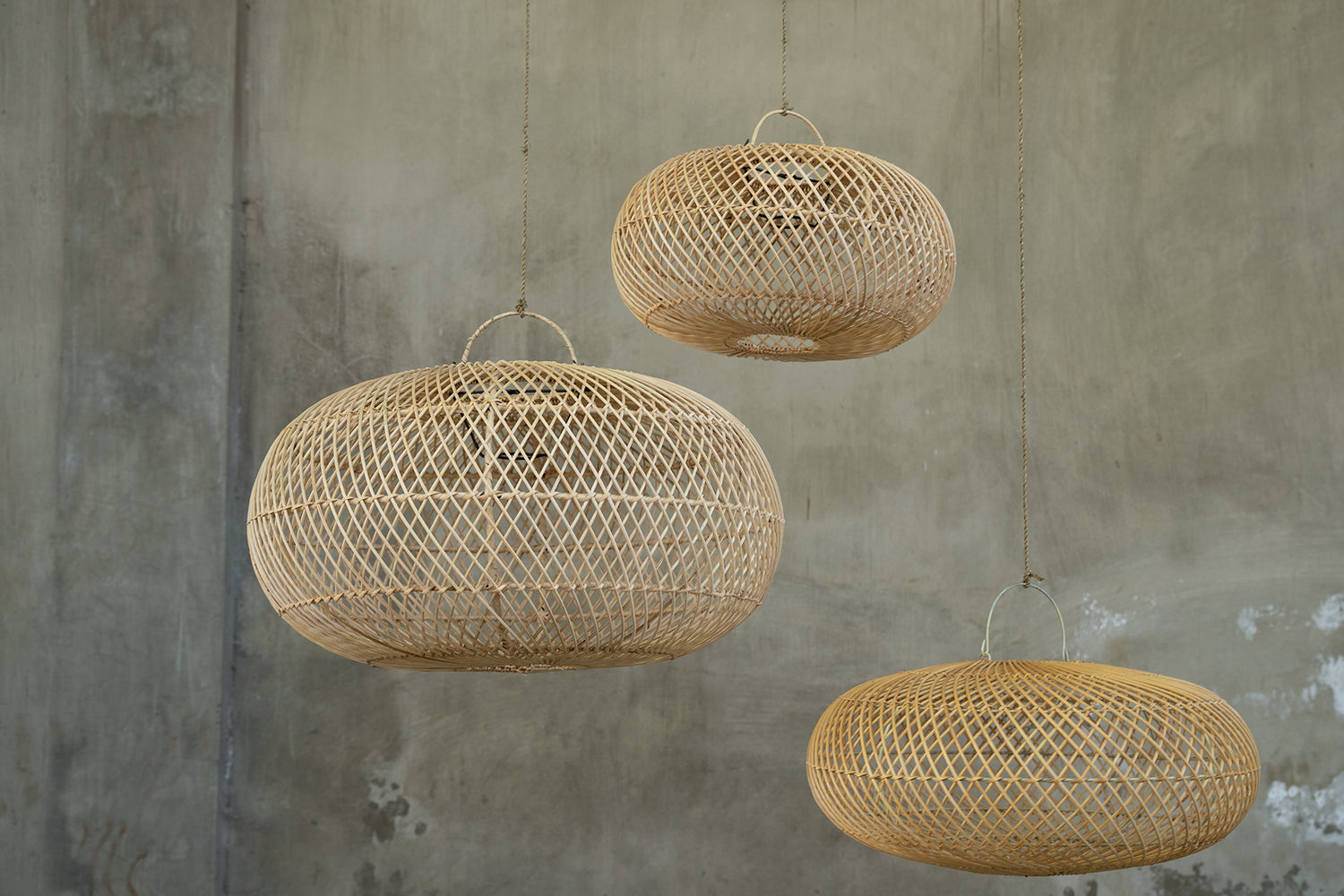 The Wholly Hanglamp - Naturel - Small - Hanglamp - Bazar Bizar - livinglovely.nl