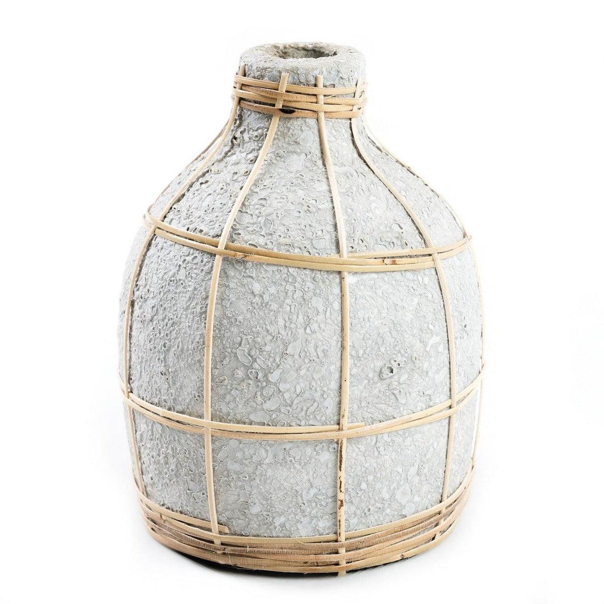 The Whoopy Vase - Concrete Natural - S , Vaas , Bazar Bizar , livinglovely.nl