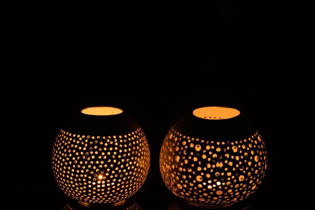 Theelichthouder Kokosnoot Gaatjes Wit Set van 2 - Theelichthouder - J-Line - livinglovely.nl