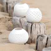 Theelichthouder Kokosnoot Gaatjes Wit Set van 2 - Theelichthouder - J-Line - livinglovely.nl