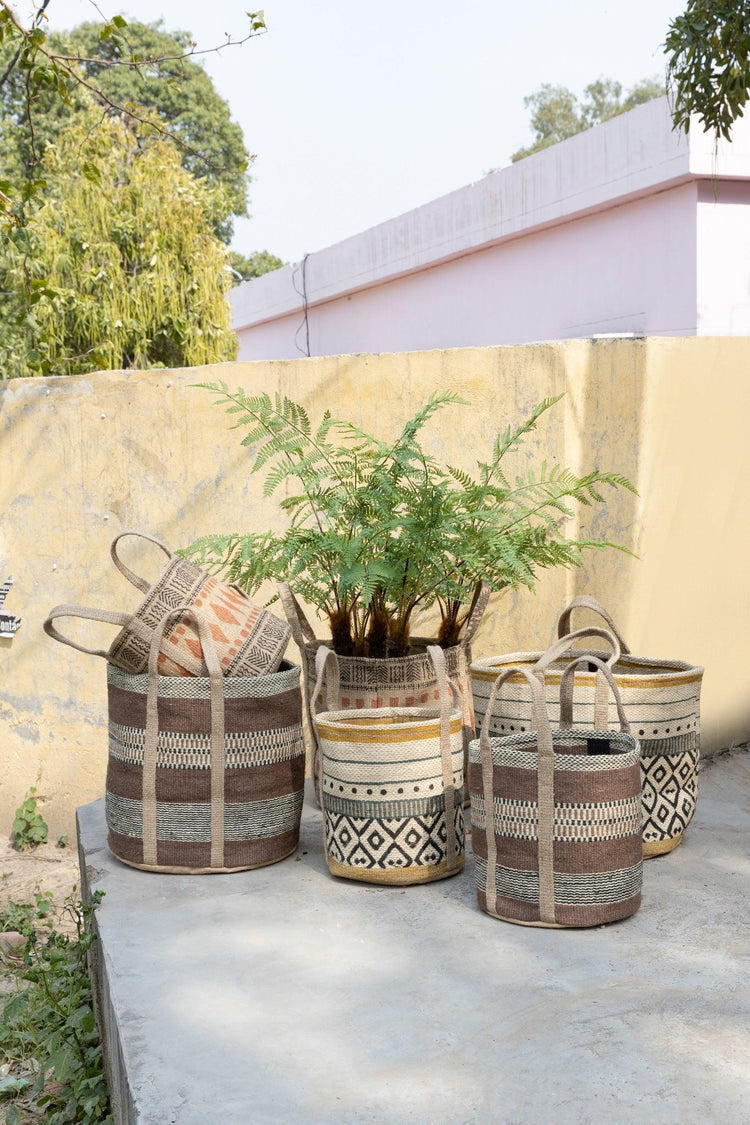 Toccara Brown Jute Round Basket Lines Pattern PTMD , Mand , PTMD , livinglovely.nl