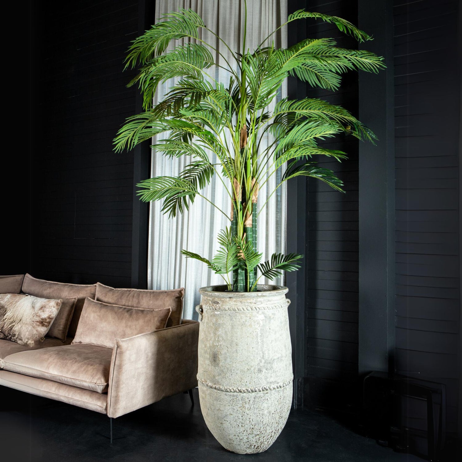 Tony XXL Plantenpot Grijs Hoog PTMD - Pot - PTMD - livinglovely.nl
