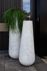 Toshiba White Round High GRC Pot L 50x50x150cm PTMD - Pot - PTMD - livinglovely.nl