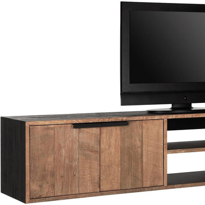 TV-meubel Cosmo Hangend van DTP Home gestyled met woonaccessoires