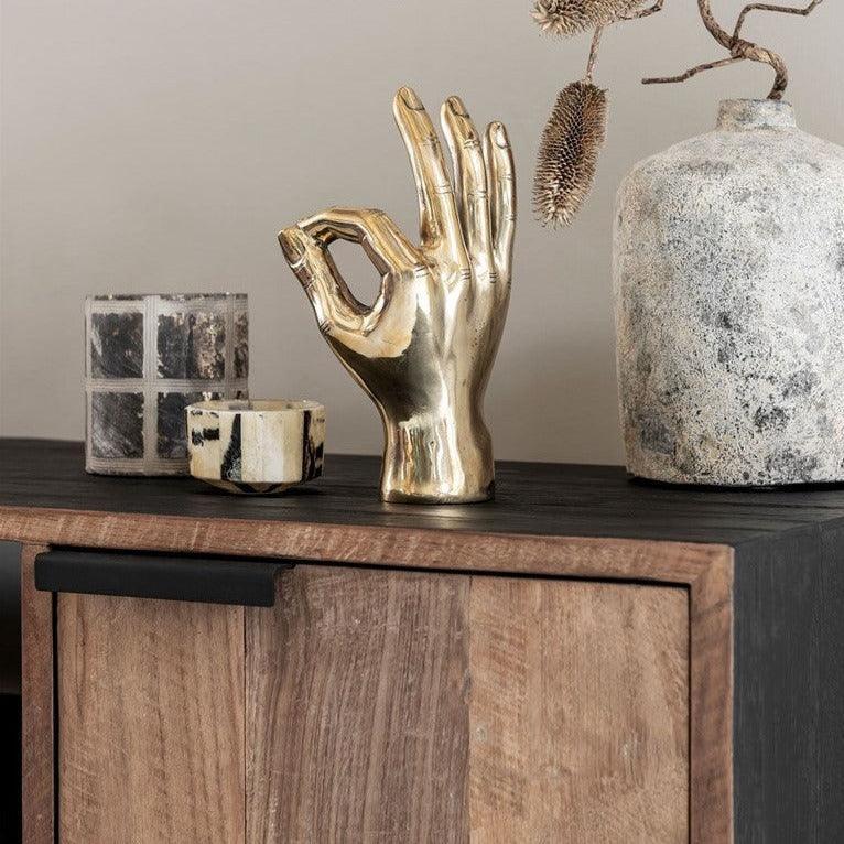 TV-meubel Cosmo No.2 van DTP Home, detail van de dunne metalen handgreep