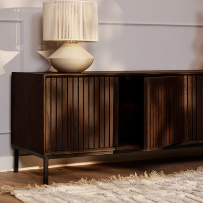 Tv Meubel Madison Mangohout Bruin 165cm van Starfurn, zijaanzicht met een diepte van 45 cm