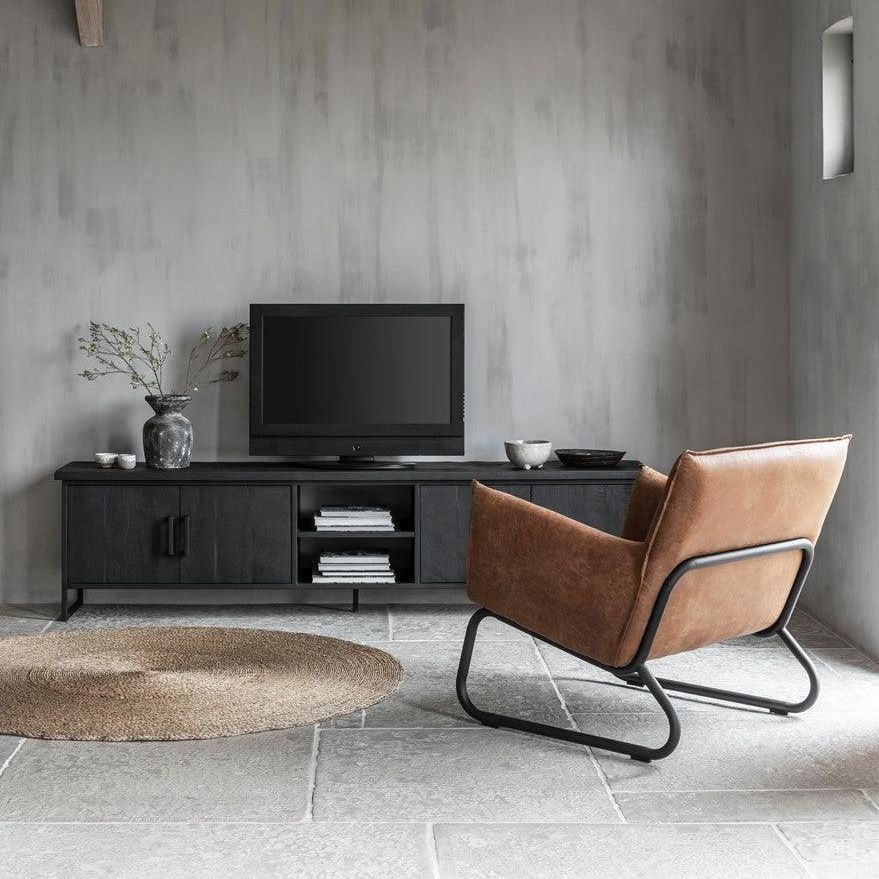 Zwart tv-meubel Timeless Black Beam 180cm in woonkamer DTP Home